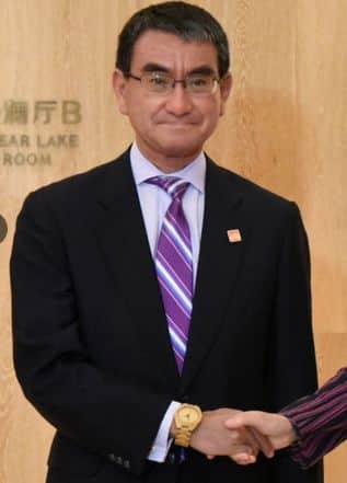 川口春奈、“オン眉ぱっつん”新髪型披露も…高級腕時計にファン注目「目が行く…」