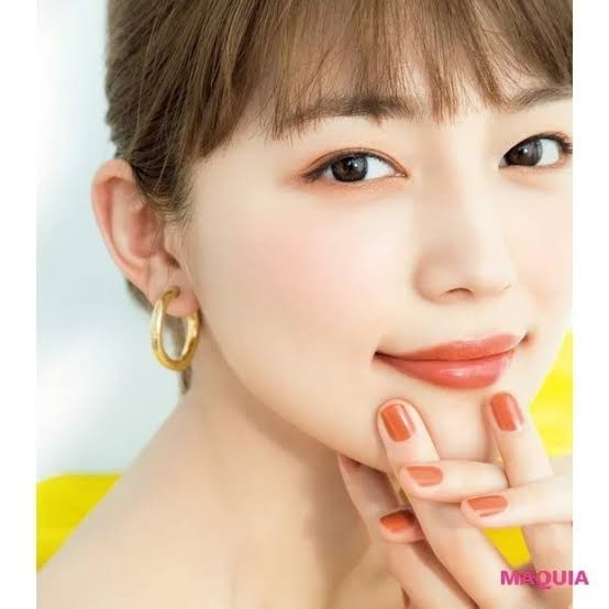 川口春奈、“オン眉ぱっつん”新髪型披露も…高級腕時計にファン注目「目が行く…」