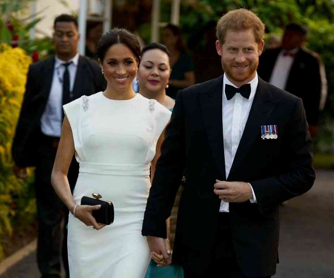 ヘンリー王子「父と兄を取り戻したい」の真意　本当の「敵」は英王室そのものか？