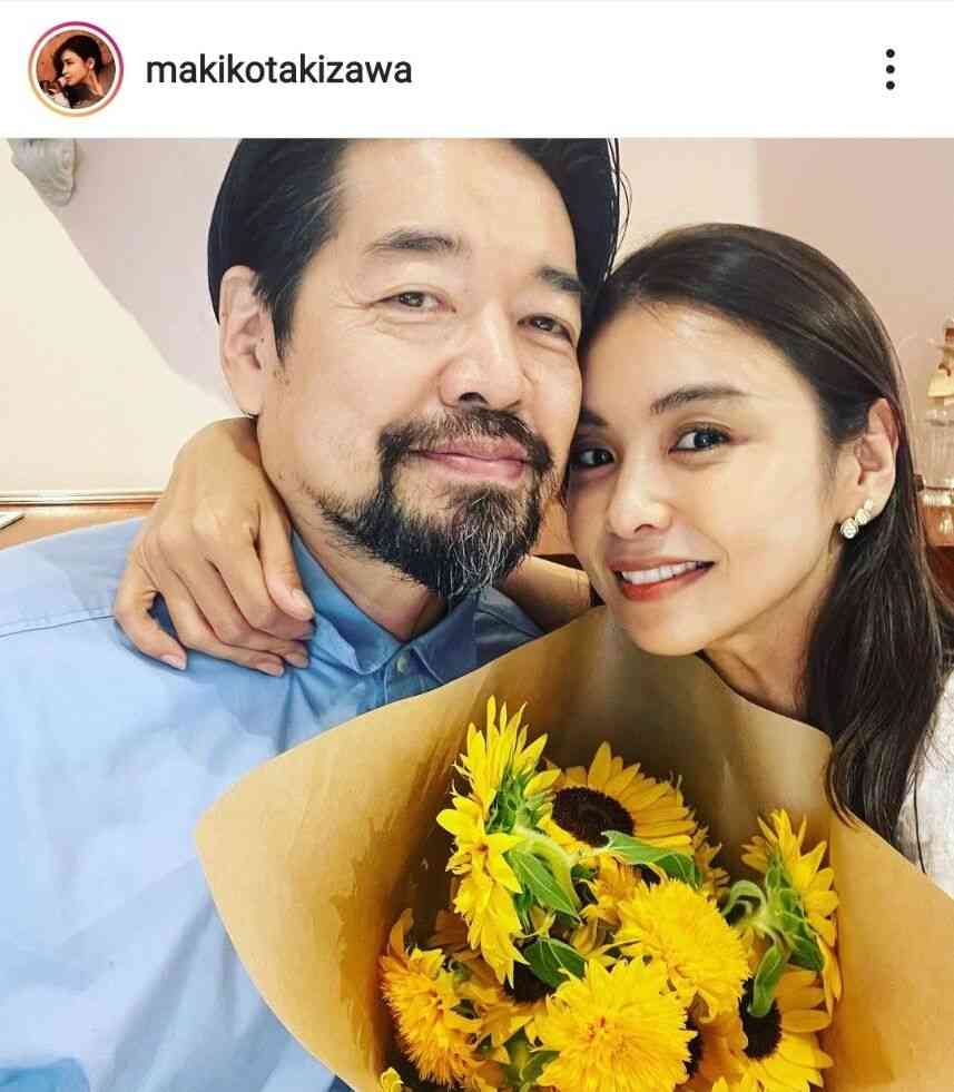 滝沢眞規子　23回目結婚記念日に夫からシャネルの指輪＆ピアス「超高級車1台分？！」「センス素敵」