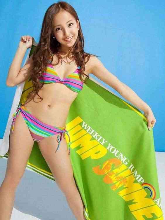板野友美、ハワイでウエディングムービー撮影　幸せ家族にファン羨望「この家族大好き」