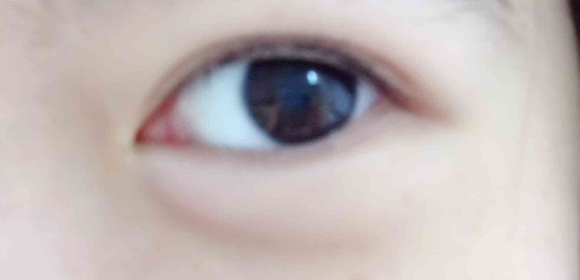 涙袋が大きすぎる人のメイク