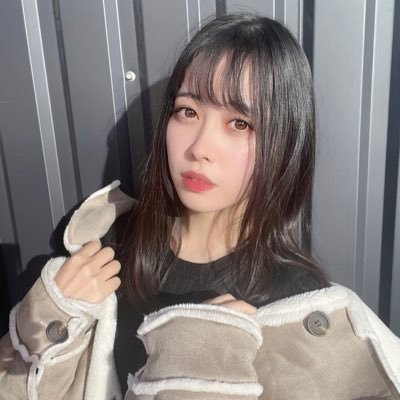 涙袋が大きすぎる人のメイク