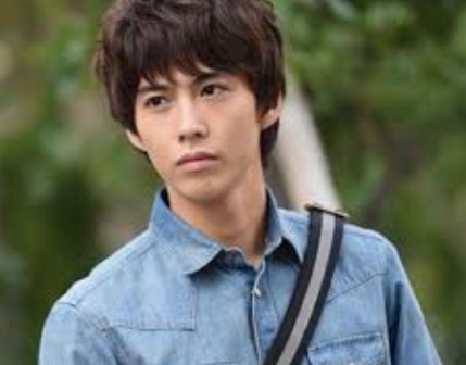 賀来賢人、俳優は「天職とは思ってない」 大学時代に就職か俳優で悩み「ワクワクする方を」