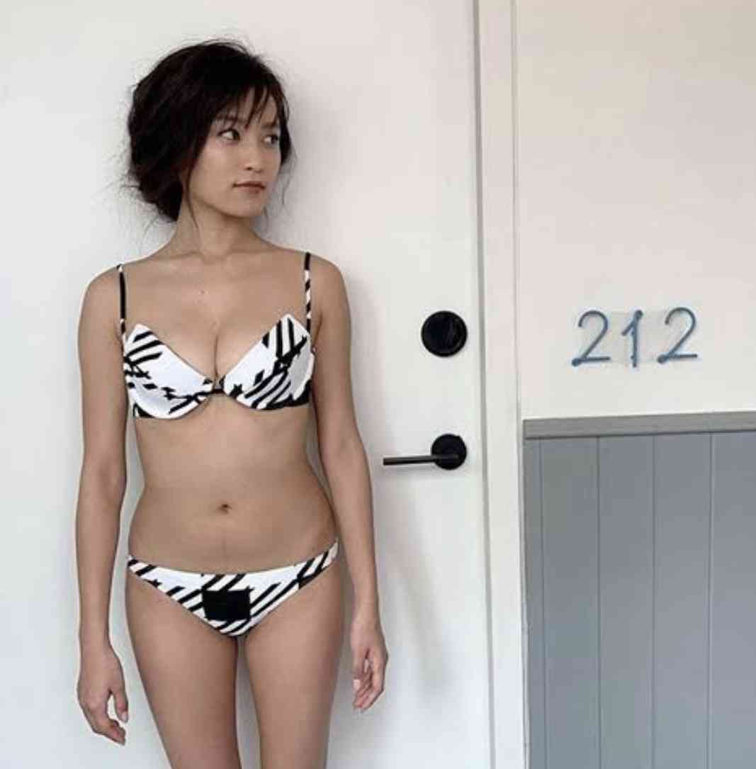 2023年、中国留学の小島瑠璃子　水着グラビアを広める