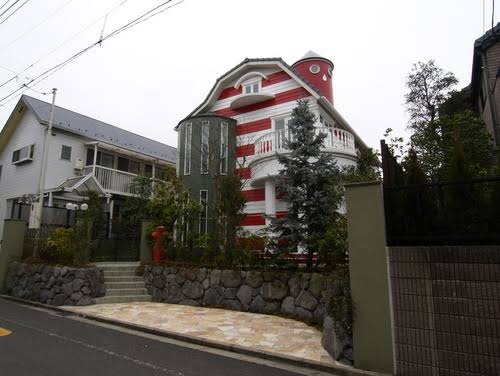 【戸建・マンション】コスパだけを考えたら賃貸/分譲、中古/新築のどれが有利ですか?