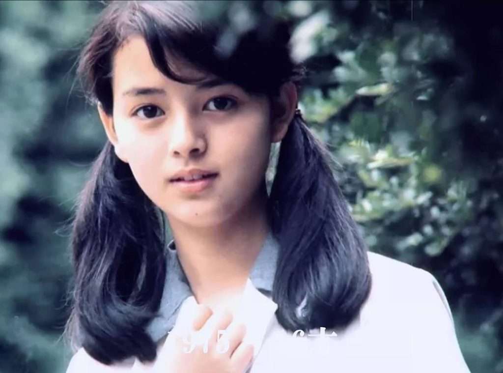 なぜ昔のアイドルは大人っぽく見えたのか