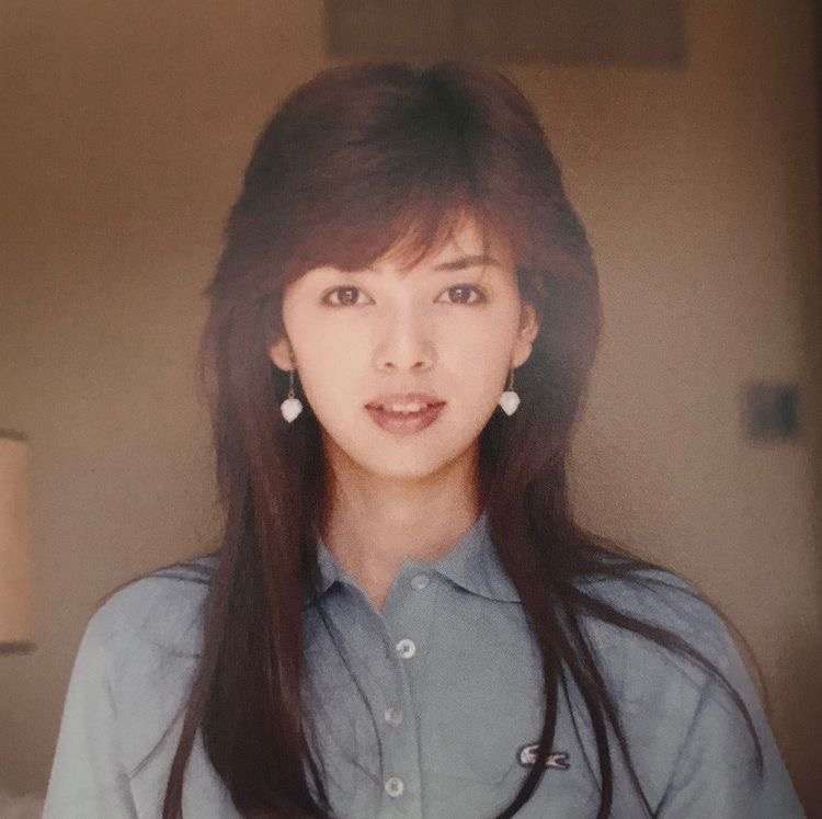 なぜ昔のアイドルは大人っぽく見えたのか