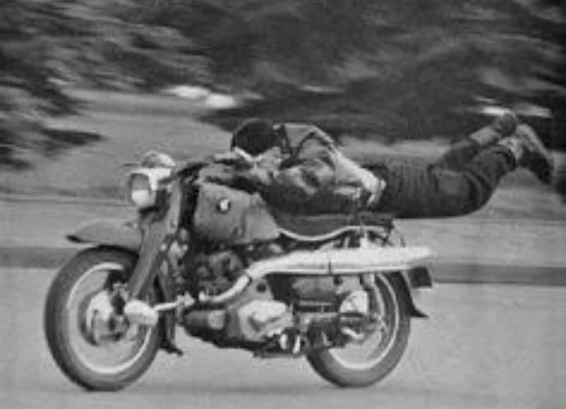 高校の時流行ってたことで年齢当てましょ