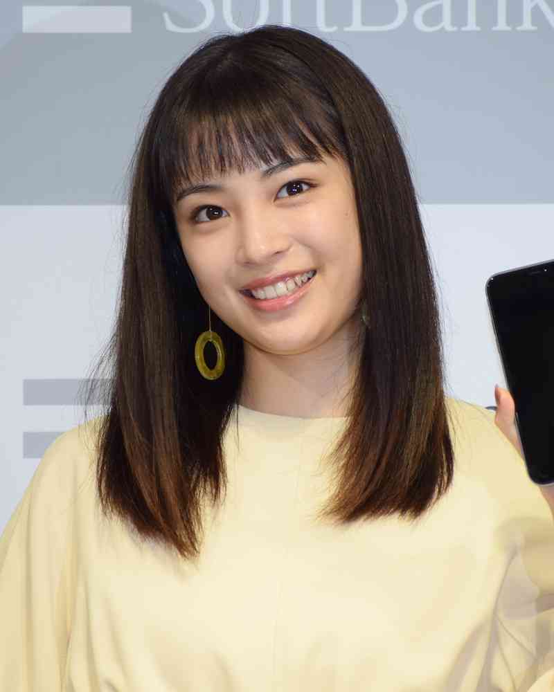 ブルベ冬の春ファッション