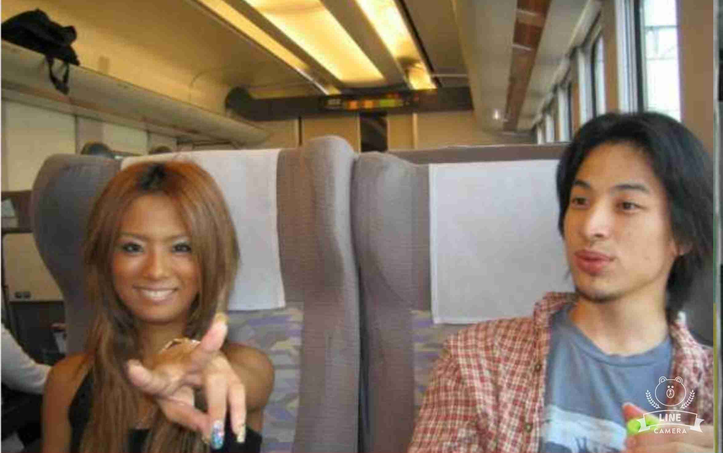ひろゆき氏の妻・西村ゆかさん「ぶらり珈琲タイム」夫婦ショットに「理想の夫婦」「貴重な2ショット」の声