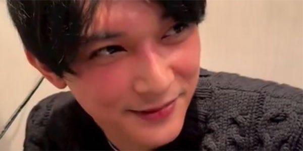 吉沢亮　顔真っ赤のほろ酔い誕生日報告「29ちゃいになりました」に　「カワイイ」「眼福」の声