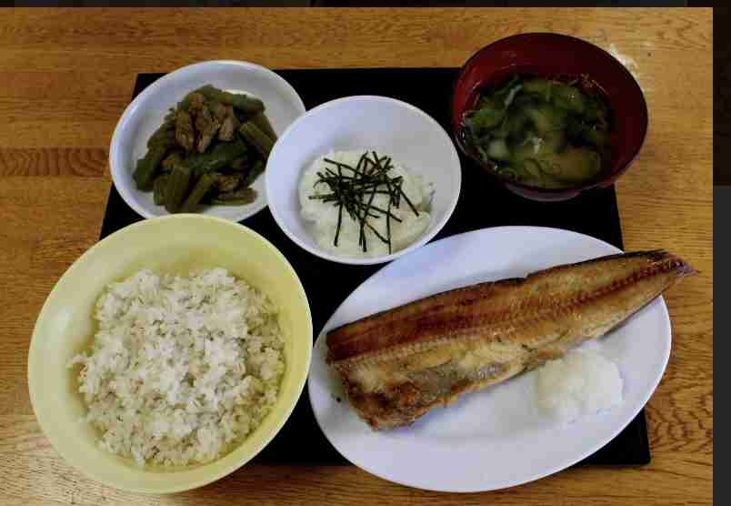 自衛官冷遇の衝撃実態、ししゃも２尾の「横田飯」　ネットでは「病院食ですか？」の声　岸田首相は心が痛まないのか　小笠原理恵氏
