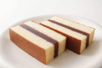 今からお母さんおやつを買いに行くけど