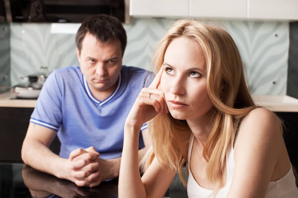 旦那の事もう好きじゃないけど離婚するのが面倒臭いからしてない人