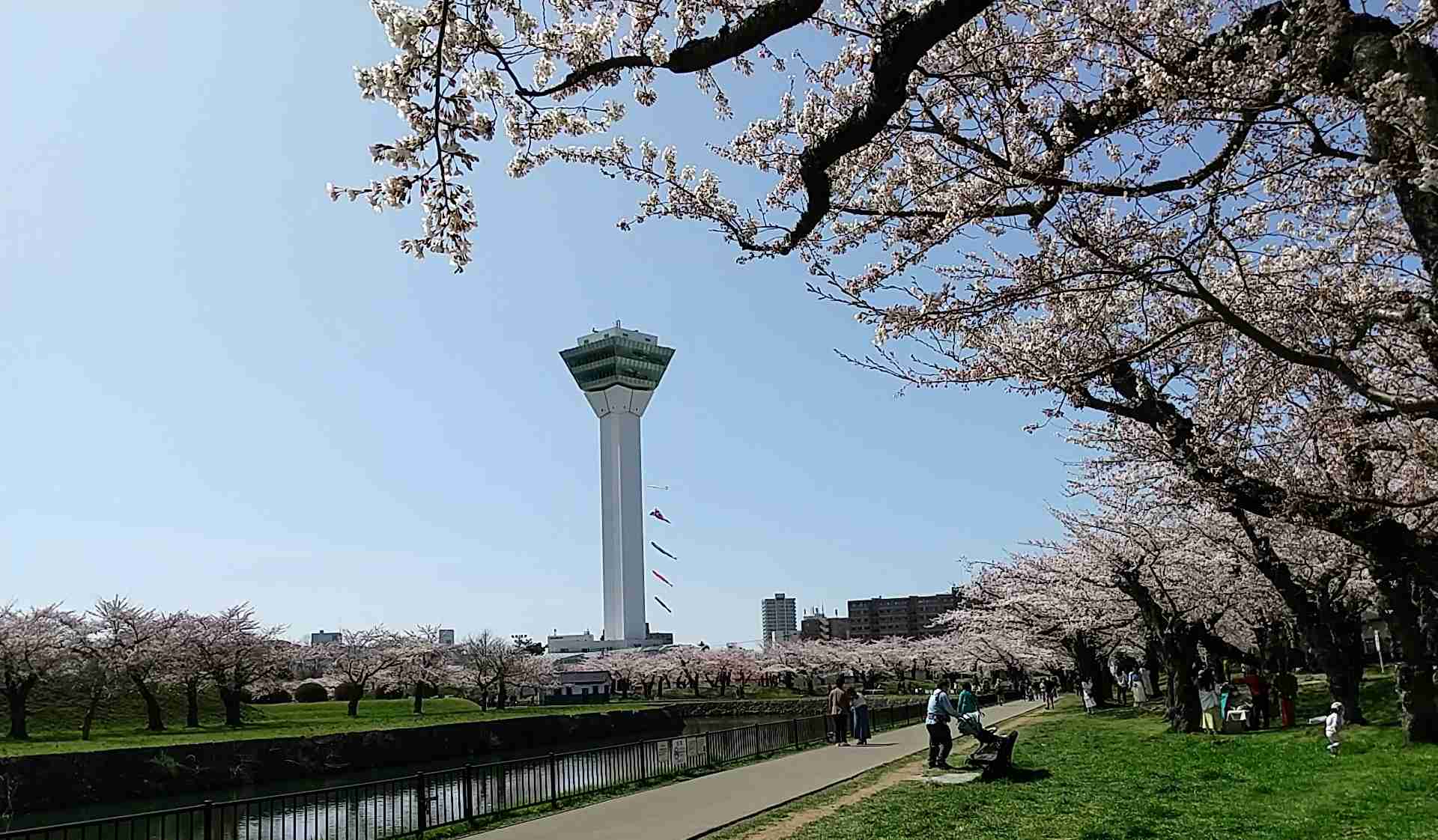【身バレ注意】住んでいる街の一番有名な観光スポットは?