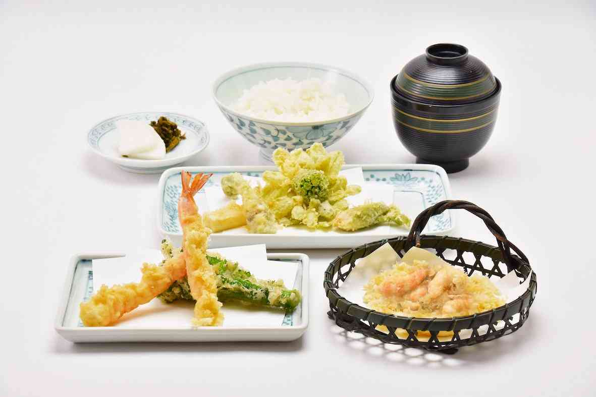 普通体型の人の食事内容