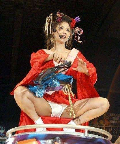 みんなー！有名人でしりとりしようーー！！