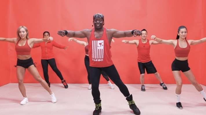 3人の妻はフルタイム勤務、「夢のような人生だ」と語る無職の男性（米）