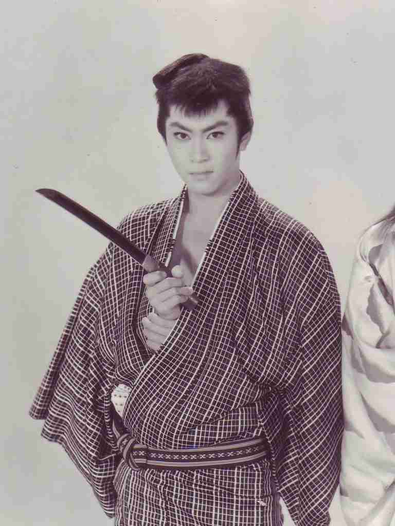 東洋のイケメンと西洋のイケメンを交互に貼っていくトピ Part3