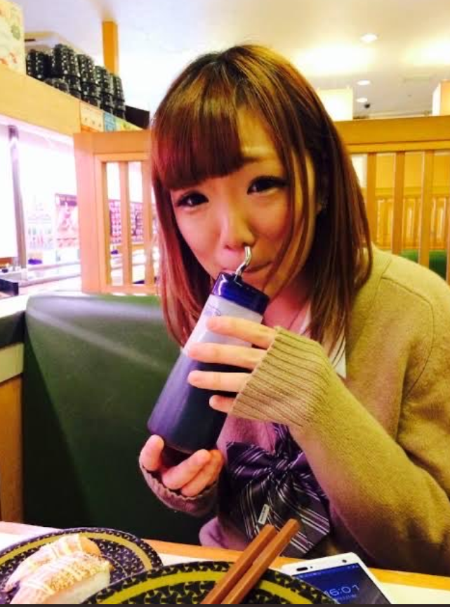 回転ずし「スシロー」での迷惑動画「当事者と保護者」謝罪に訪れるも…厳正対処の方針
