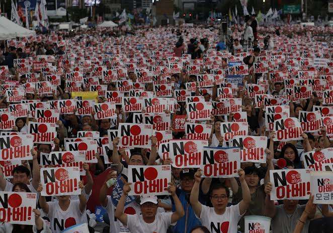 ラランド・ニシダ、幼少期ドイツでのイジメ告白「何かしたんでしょ」被害者を責めるみちょぱらにドン引きの声も