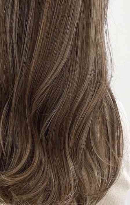 (美容室)ハイライトが気になる💇‍♀️ 