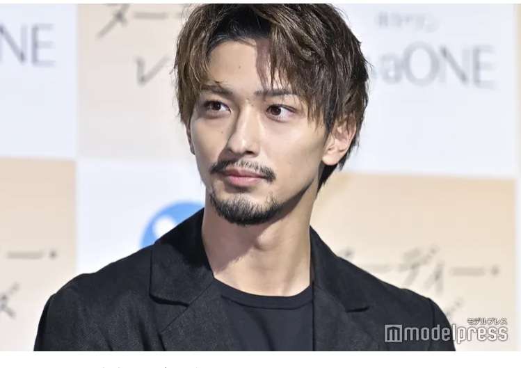 横浜流星、自身の顔は“特徴がない”　自然に上がるまつげは「好きではなかった」