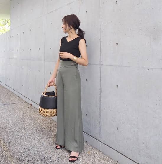 ワイドパンツが好きな人👖