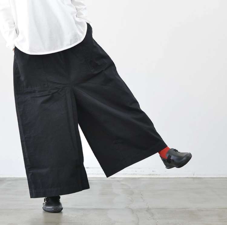 ワイドパンツが好きな人👖