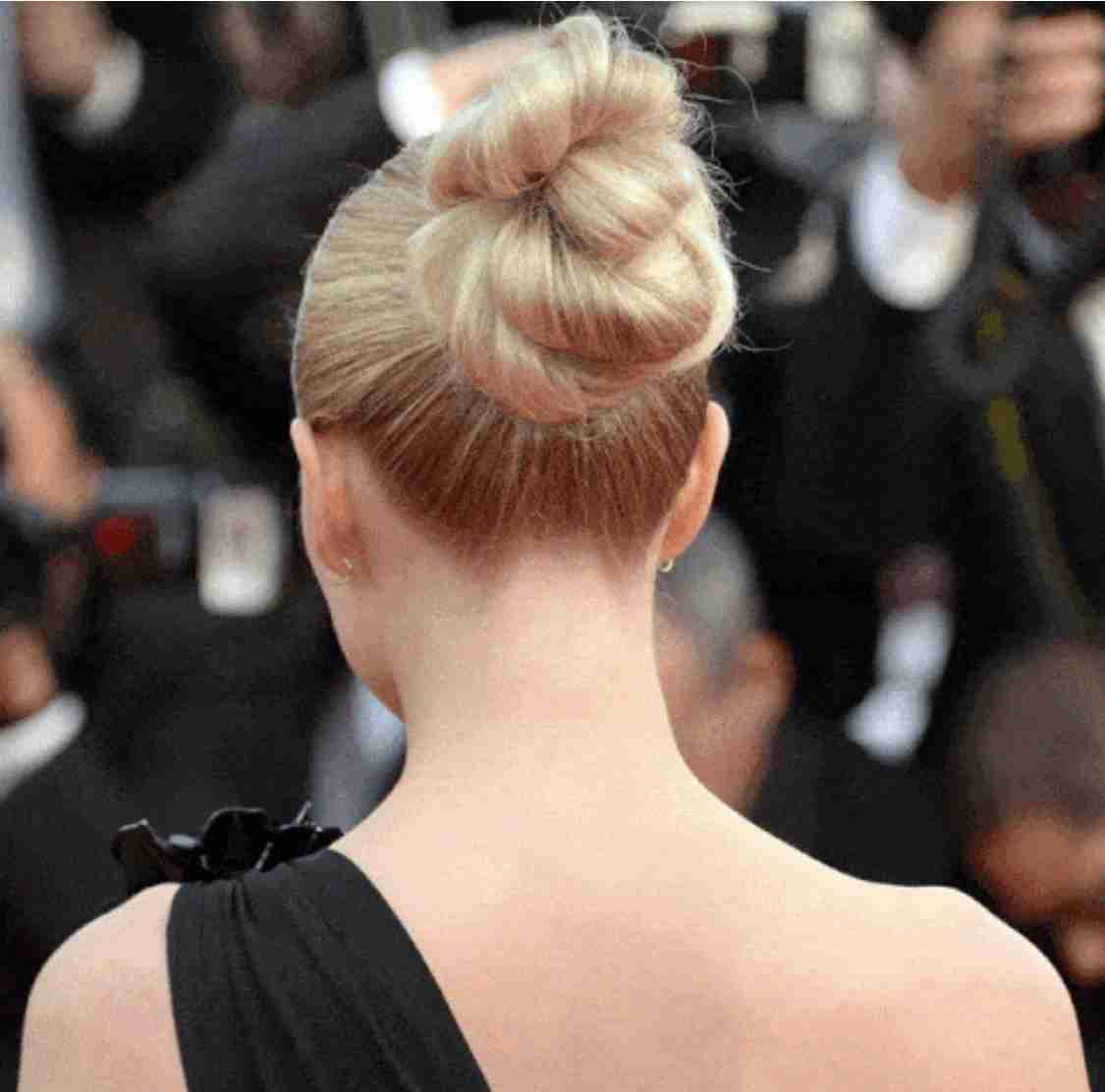 うなじの形が気に入らない