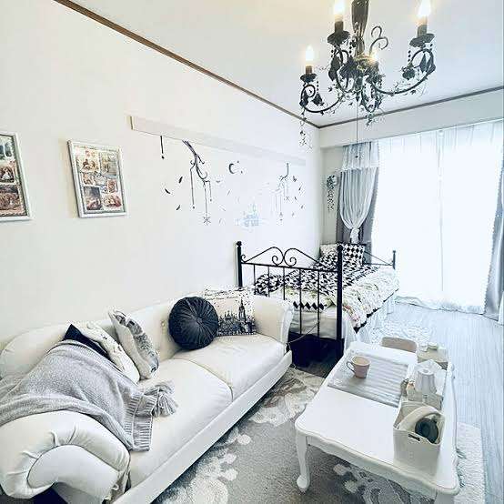 【画像】女の子らしい部屋 インテリアが見たい