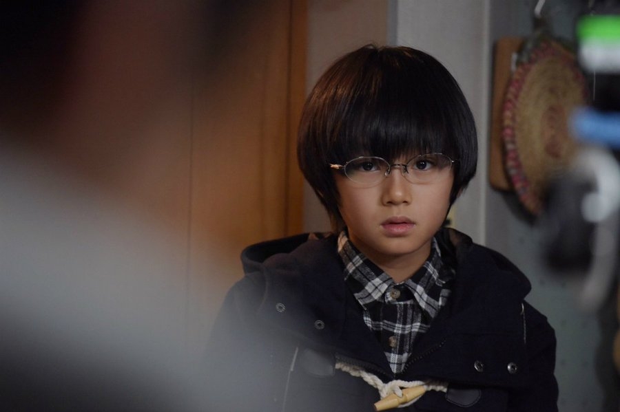 スピッツ、新曲が広瀬すず主演映画『水は海に向かって流れる』主題歌 “10歳差2ショット”場面写真も解禁