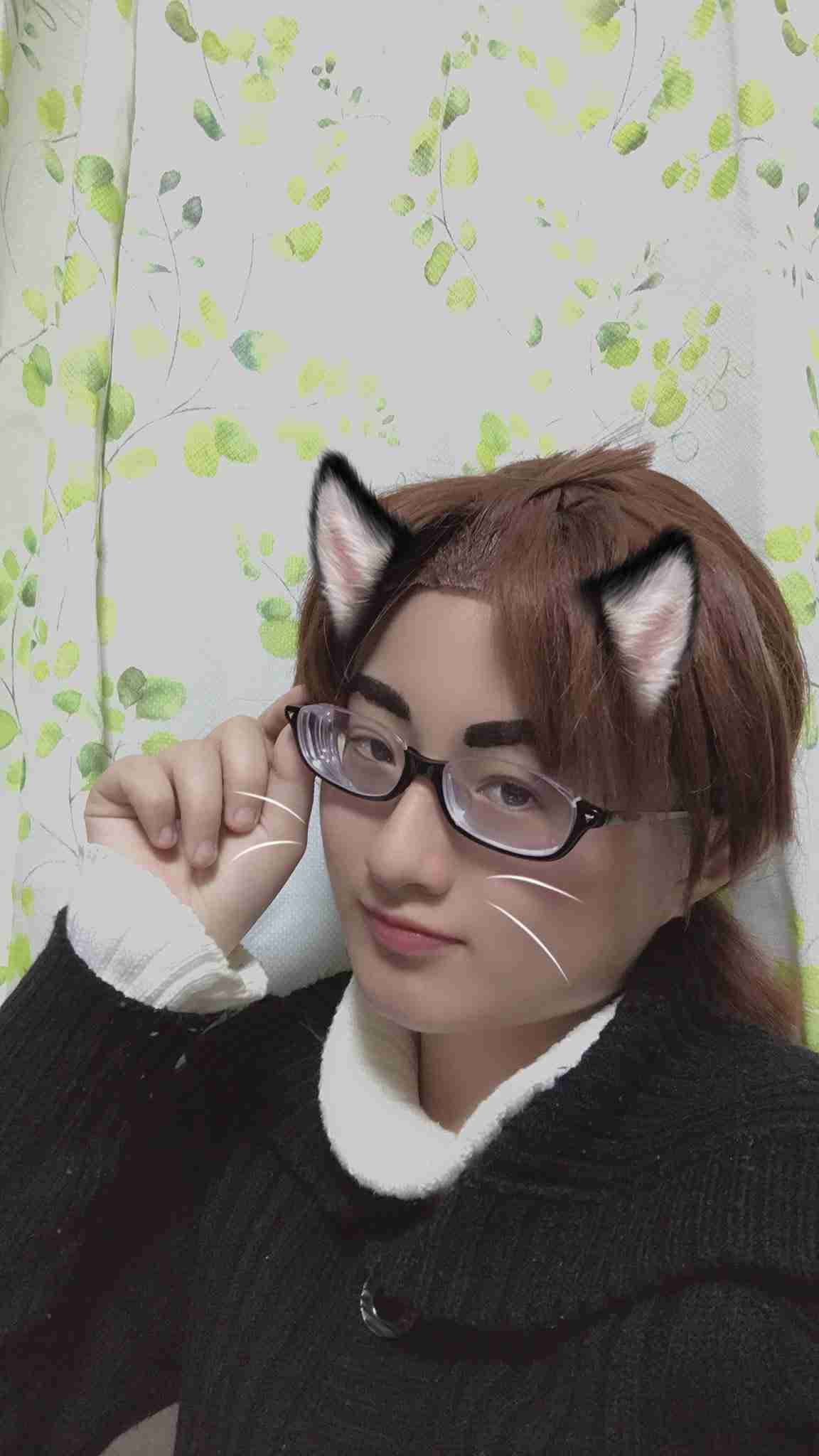 コンタクトや眼鏡をし始めた視力は？