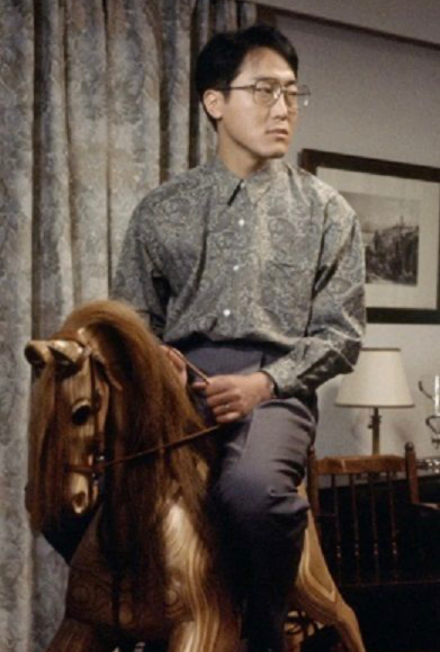 腰痛持ちの方、どんな椅子に座ってますか?