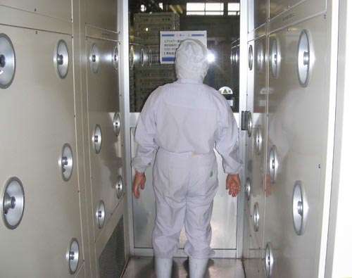 帰宅後の服除菌しますか？