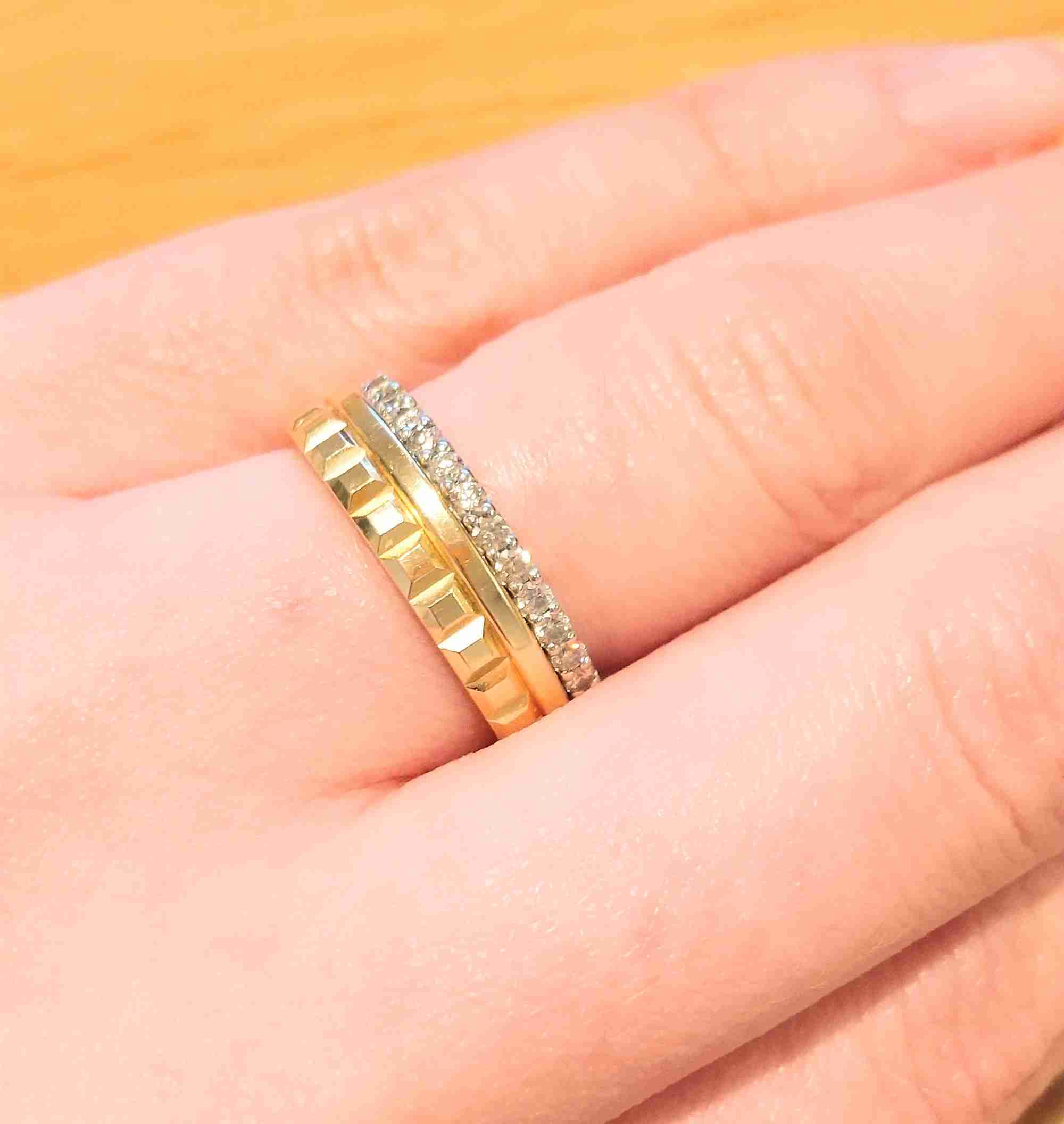 みんなの婚約指輪見せて!(結婚指輪も可)