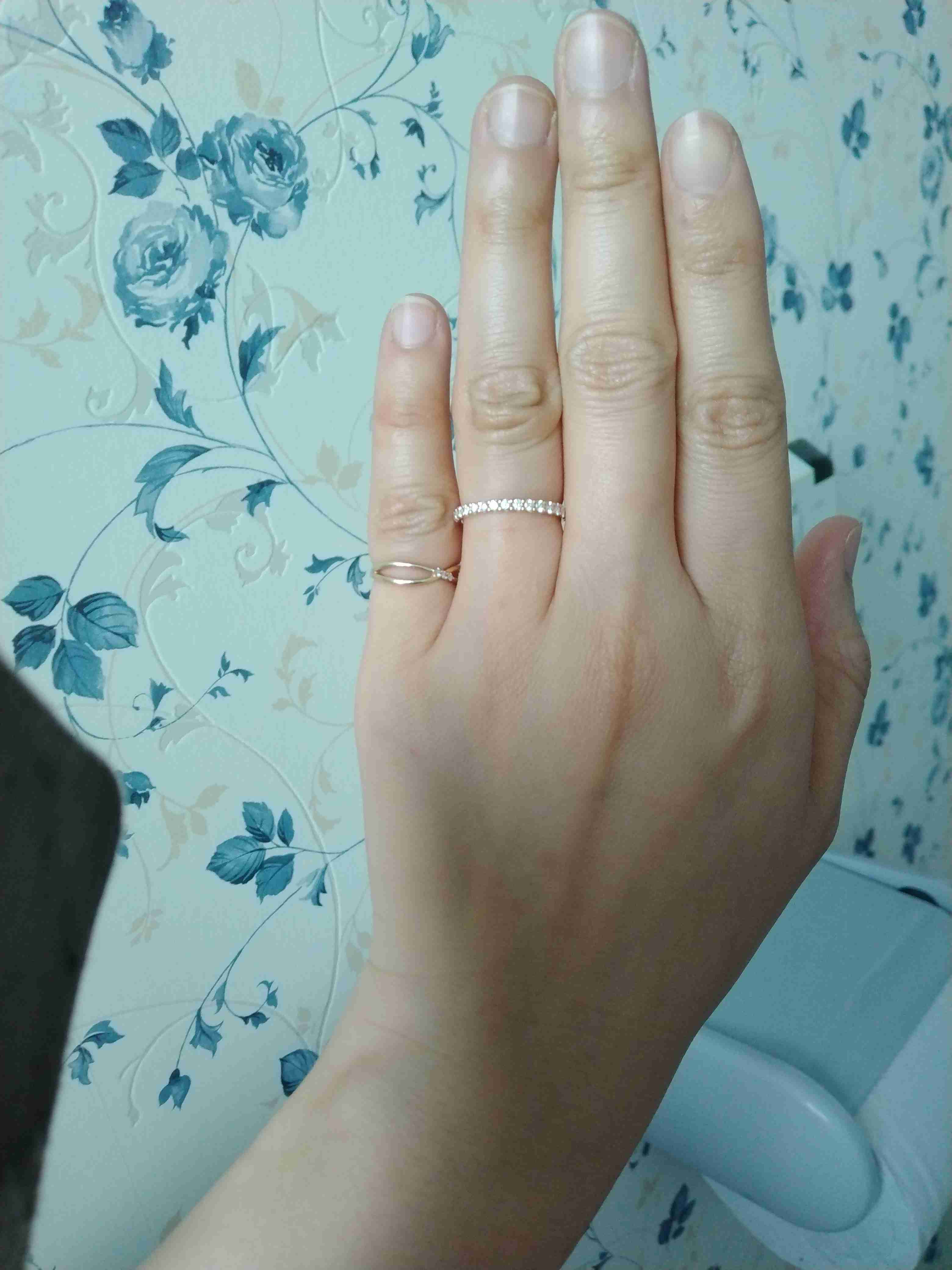 みんなの婚約指輪見せて!(結婚指輪も可)