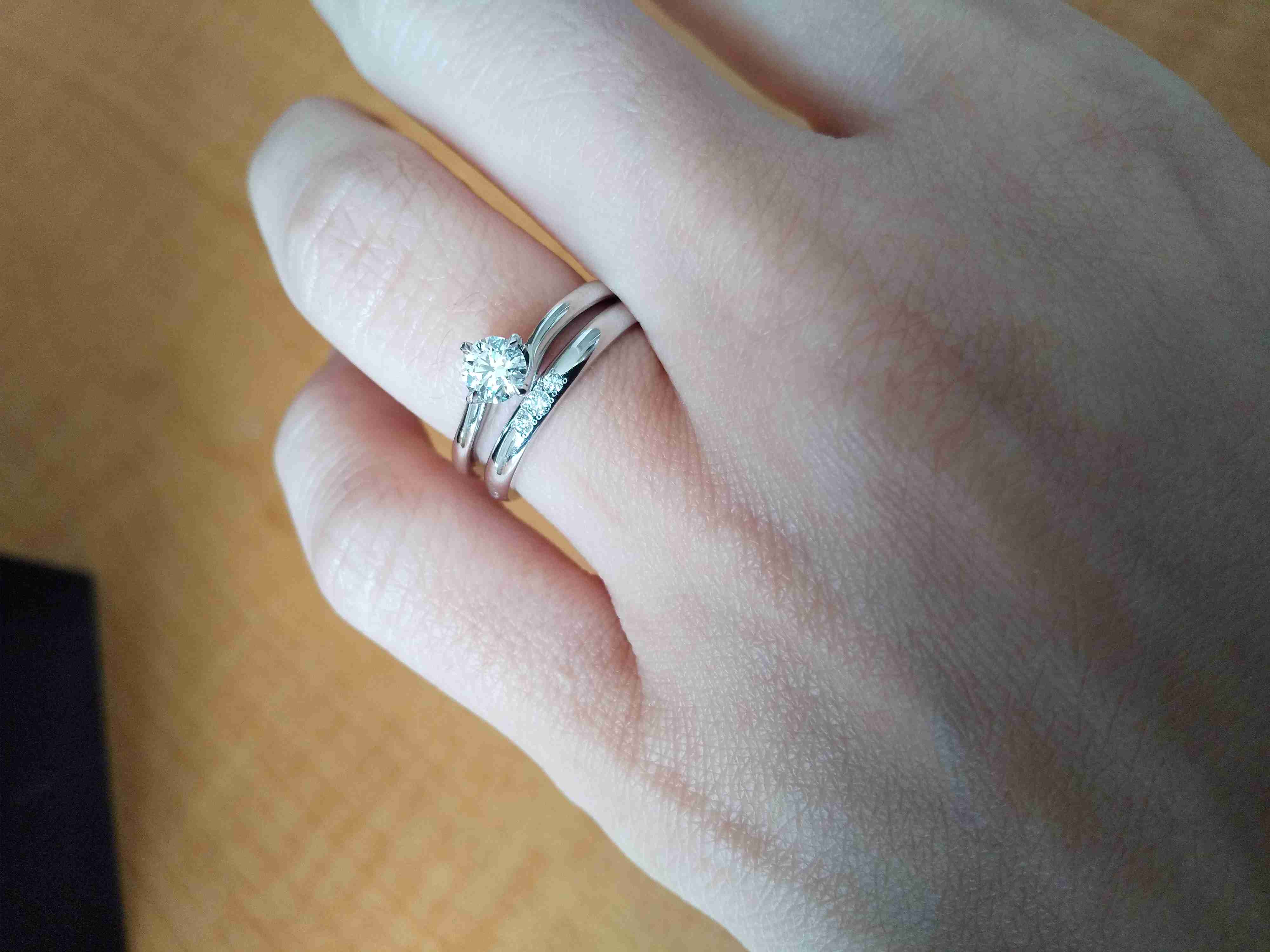 みんなの婚約指輪見せて!(結婚指輪も可)