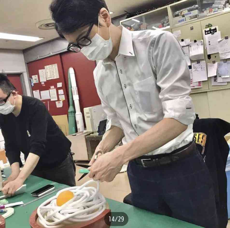 【フェチ】腕まくりしているイケメン【画像】