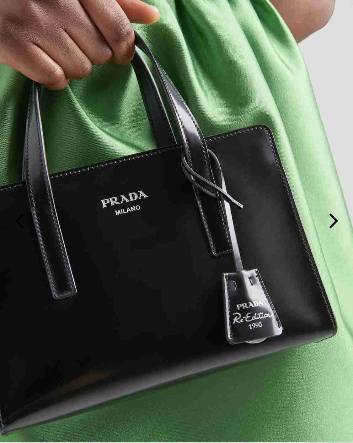 PRADAの財布バッグ愛用してる人