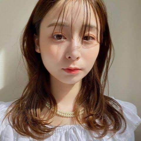 懐かしい感じがするメイクやファッション