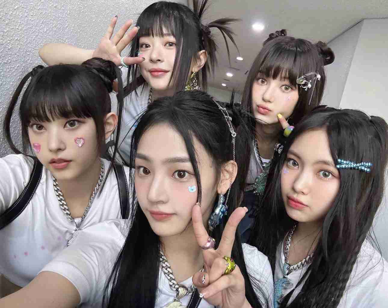 懐かしい感じがするメイクやファッション