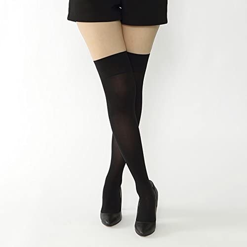 懐かしい感じがするメイクやファッション