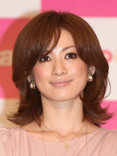 懐かしい感じがするメイクやファッション