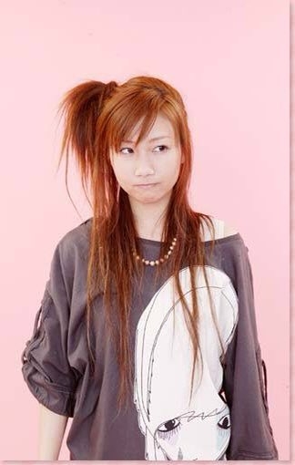 懐かしい感じがするメイクやファッション