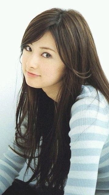 懐かしい感じがするメイクやファッション