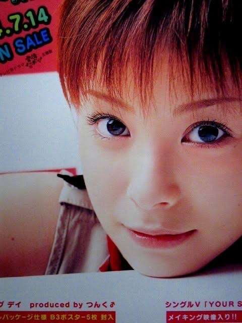 懐かしい感じがするメイクやファッション