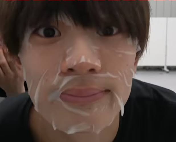 「“マスクなし”でいざメイク!」その化粧品、本当に使っても大丈夫?『使用期限』と『使わない方がいい』状態とは