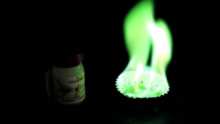 緑色の物の画像を貼るトピ